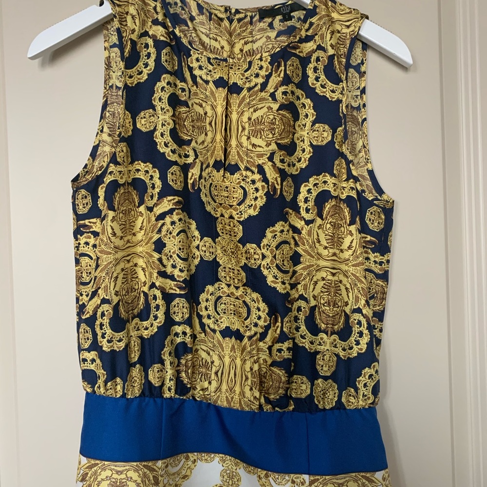 Dress - Picture 2 of 4